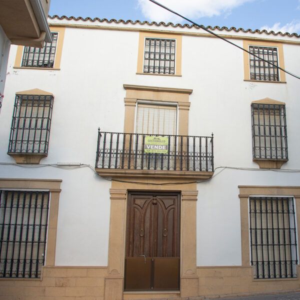 Casa señorial a la venta en pleno centro de Porcuna