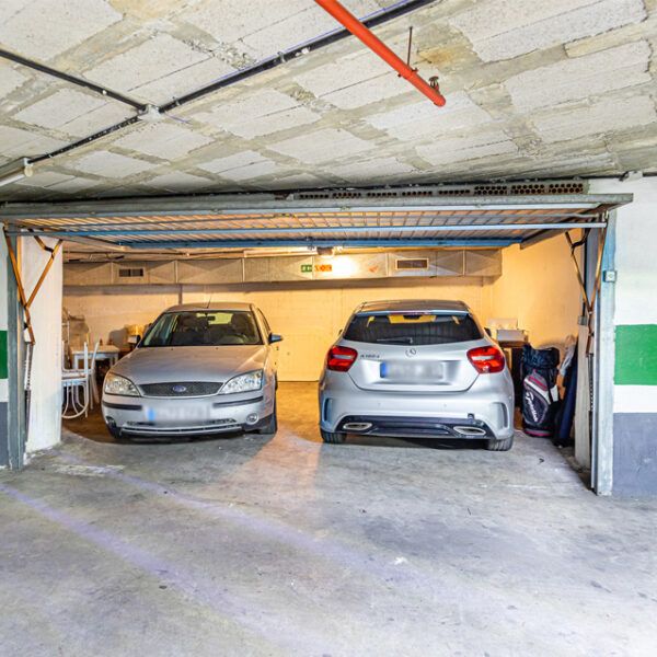 Garage rental Marbella center