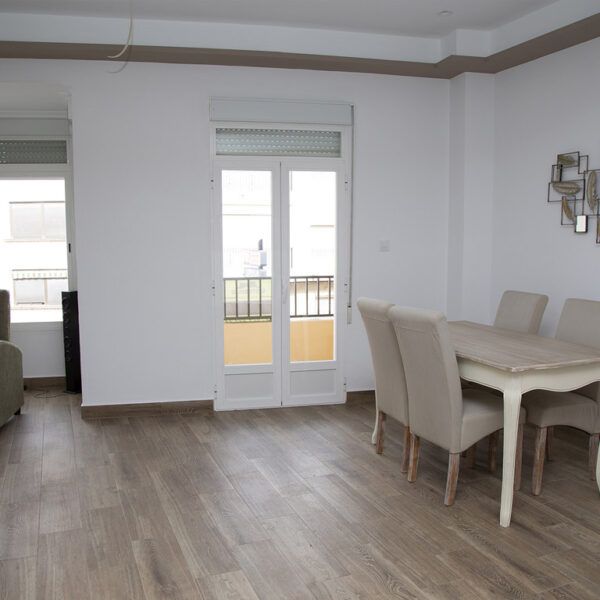 Refurbished flat in Porcuna